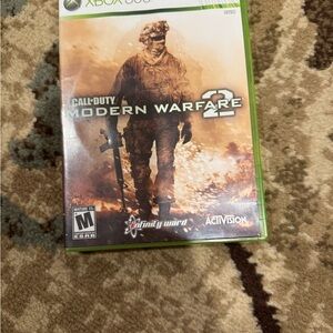 Call of Duty: Modern Warfare 2 for Xbox 360 - Green Case by Activision
